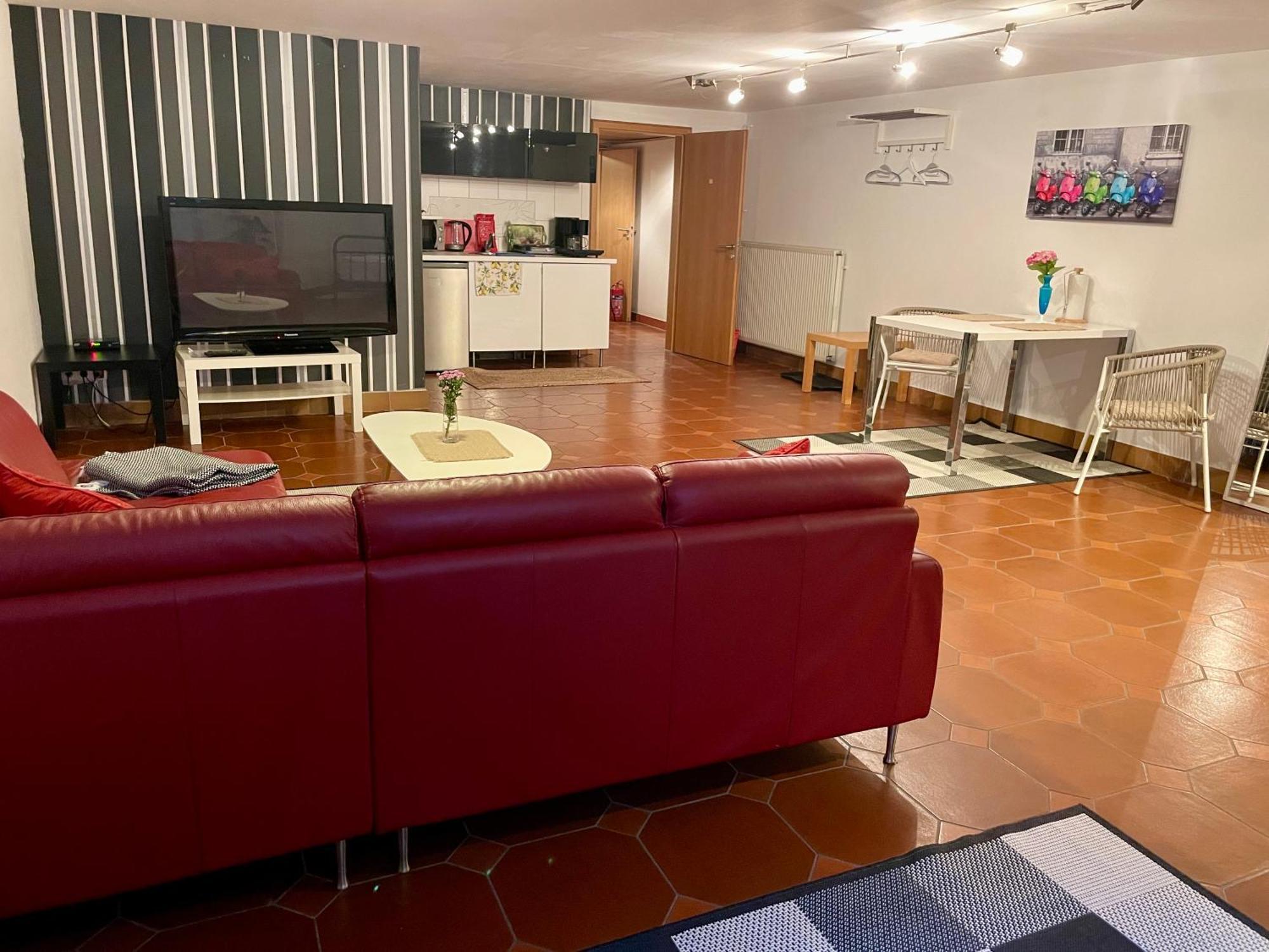 Gaestehaus Vigliarolo Gewerblich Jedes Zimmer Eigenes Bad Gemeinschaftskueche Elmshorn Exterior foto
